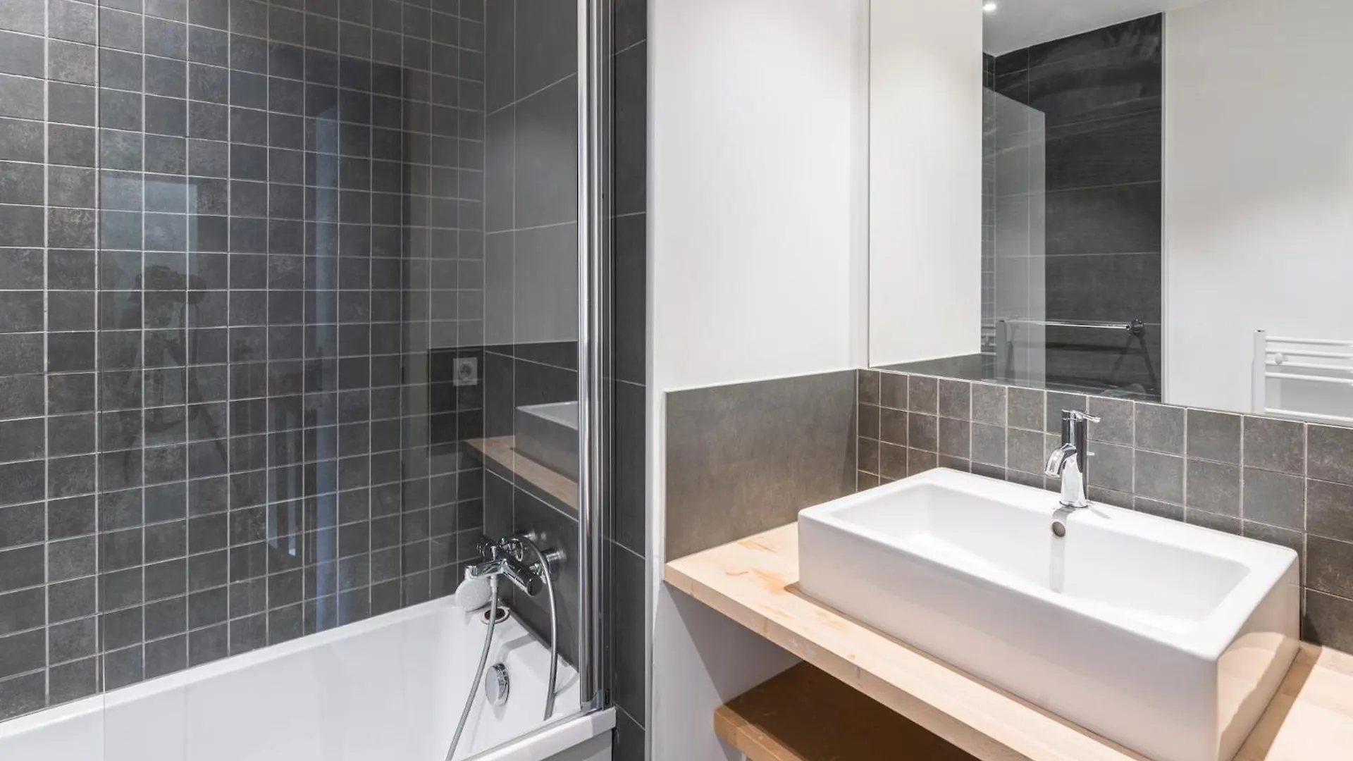 Apartments By The Slopes In L'Alpe D'Huez